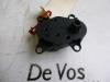 Heater valve motor from a Peugeot 406 (8B), 1995 / 2004 2.0 HDi 90, Saloon, 4-dr, Diesel, 1.997cc, 66kW (90pk), FWD, DW10TD; RHY, 1999-02 / 2004-05, 8BRHY 2001