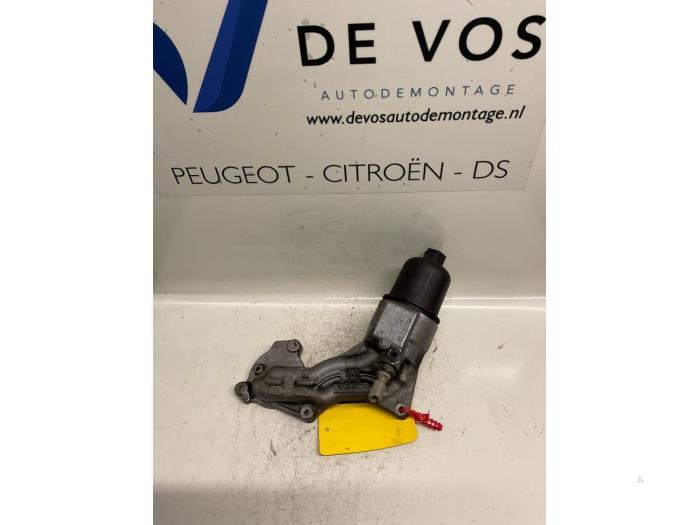 Gebrauchte Ölfiltergehäuse Peugeot 307 (3A/C/D) 1.6 16V Preis € 55,00 Margenregelung angeboten von De Vos Onderdelen