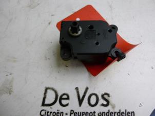 Używane Silnik zaworu nagrzewnicy Citroen C4 Berline (LC) 2.0 16V Cena € 25,00 Procedura marży oferowane przez De Vos Autodemontagebedrijf