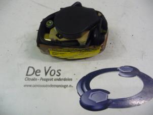 Used Seatbelt tensioner, left Peugeot 607 (9D/U) 2.2 HDi 16V FAP Price € 80,00 Margin scheme offered by De Vos Autodemontagebedrijf