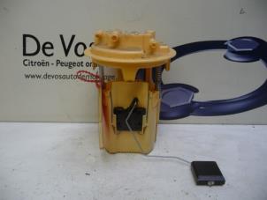 Używane Plywak do zbiornika Peugeot Partner (GC/GF/GG/GJ/GK) 1.6 HDI 90 16V Cena € 25,00 Procedura marży oferowane przez De Vos Autodemontagebedrijf