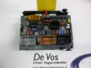 Usagé Boîte à fusibles Peugeot 308 (4A/C) 1.6 VTI 16V Prix € 135,00 Règlement à la marge proposé par De Vos Autodemontagebedrijf