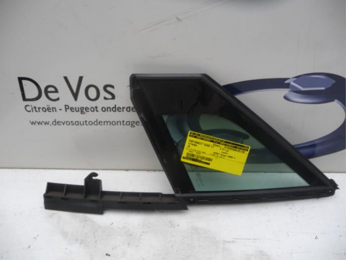 Usados Ventanilla triangular izquierda delante Citroen C5 Precio € 25,00 Norma de margen ofrecido por De Vos Onderdelen