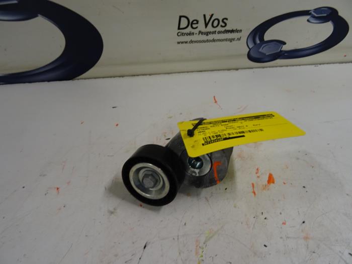 Usados Rodillo tensor correa múltiple Citroen Nemo Precio € 25,00 Norma de margen ofrecido por De Vos Onderdelen