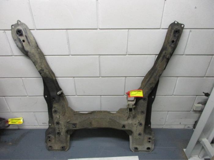 Begagnade Underram Peugeot 807 2.2 16V Pris € 135,00 Marginaltabell erbjuds av De Vos Onderdelen