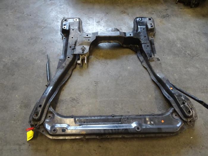 Used Subframe Peugeot Expert (G9) 2.0 HDiF 16V GT Autom. Price € 200,00 Margin scheme offered by De Vos Onderdelen