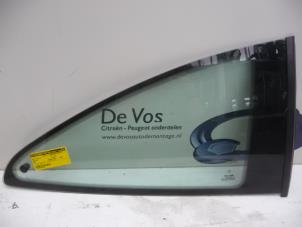 Usados Ventanilla 2 puertas derecha detrás Peugeot 406 Coupé (8C) 2.0 16V Precio € 45,00 Norma de margen ofrecido por De Vos Autodemontagebedrijf