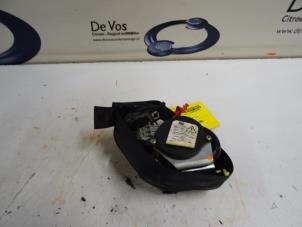Used Seatbelt tensioner, left Peugeot 307 (3A/C/D) 1.6 16V Price € 70,00 Margin scheme offered by De Vos Autodemontagebedrijf
