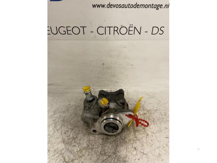 Usagé Pompe de direction Citroen Jumper (U9) 3.0 HDi 160 Euro 4 Prix € 150,00 Règlement à la marge proposé par De Vos Onderdelen