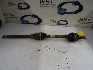 Used Front drive shaft, right Peugeot 607 Price € 80,00 Margin scheme offered by De Vos Autodemontagebedrijf