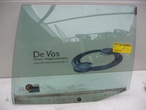 Gebrauchte Türscheibe 4-türig links hinten Peugeot 405 Preis € 25,00 Margenregelung angeboten von De Vos Autodemontagebedrijf