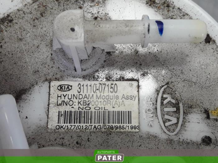 Bomba de gasolina de un Kia Picanto (TA) 1.0 12V 2015