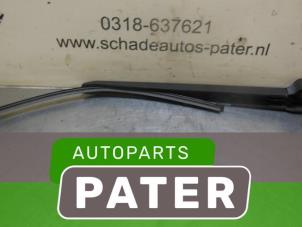 Usagé Bras essuie-glace arrière Volkswagen Caddy III (2KA,2KH,2CA,2CH) 1.4 16V Prix € 26,25 Règlement à la marge proposé par Autoparts Pater