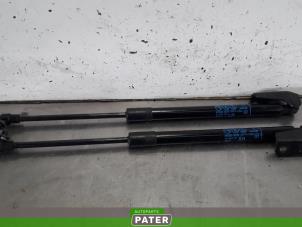 Used Set of tailgate gas struts Opel Karl 1.0 12V Price € 36,75 Margin scheme offered by Autoparts Pater