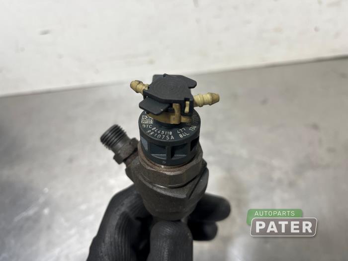 Usagé Injecteurs Audi A3 Sportback (8VA/8VF) 1.6 TDI 16V Prix € 78,75 Règlement à la marge proposé par Autoparts Pater