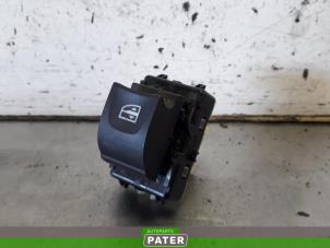 Used Electric window switch Renault Clio IV (5R) 1.5 dCi 90 FAP Price € 10,50 Margin scheme offered by Autoparts Pater