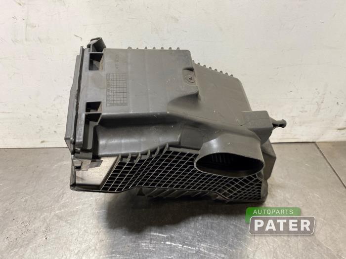 Begagnade Luftfilterhus Renault Clio IV (5R) 1.5 dCi 90 FAP Pris € 26,25 Marginaltabell erbjuds av Autoparts Pater