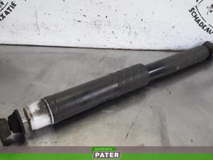 Used Rear shock absorber, right Renault Clio IV (5R) 1.5 dCi 90 FAP Price € 42,00 Margin scheme offered by Autoparts Pater