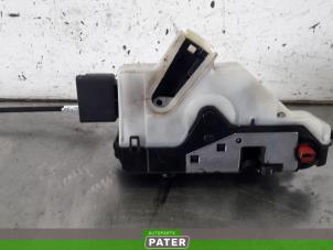 Used Rear door mechanism 4-door, right Peugeot 208 I (CA/CC/CK/CL) 1.2 Vti 12V PureTech 82 Price € 52,50 Margin scheme offered by Autoparts Pater