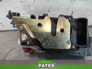 Used Rear door mechanism 4-door, right Ssang Yong Rexton 2.7 Xdi RX/RJ 270 16V Price € 42,00 Margin scheme offered by Autoparts Pater