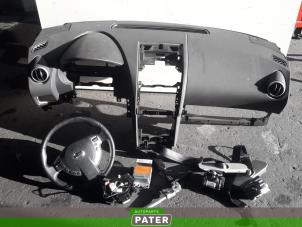 Usagé Kit + module airbag Nissan Qashqai (J10) 1.6 16V Prix € 525,00 Règlement à la marge proposé par Autoparts Pater