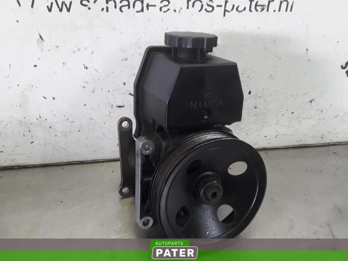 Usagé Pompe de direction Mercedes E (W210) 2.0 E-200 16V Prix € 15,75 Règlement à la marge proposé par Autoparts Pater
