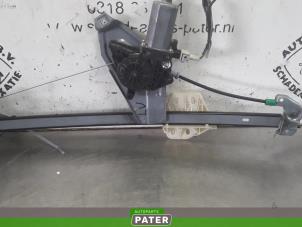 Used Window mechanism 4-door, front left Renault Espace (JE) 2.0i 16V Price € 36,75 Margin scheme offered by Autoparts Pater