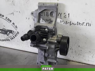 Używane Pompa wodna Mini Mini (F56) 1.5 12V Cooper D Cena € 63,00 Procedura marży oferowane przez Autoparts Pater
