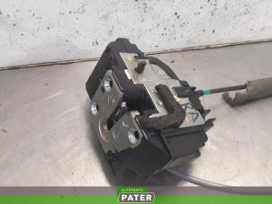 Used Rear door mechanism 4-door, right Nissan Qashqai (J10) 1.6 16V Price € 47,25 Margin scheme offered by Autoparts Pater