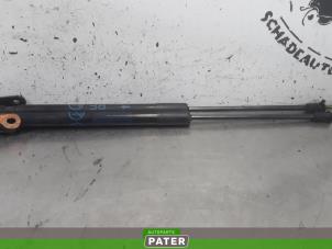 Used Set of tailgate gas struts Toyota Auris Touring Sports (E18) 1.8 16V Hybrid Price € 42,00 Margin scheme offered by Autoparts Pater