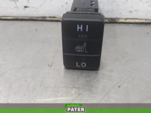 Used Seat heating switch Toyota Auris Touring Sports (E18) 1.8 16V Hybrid Price € 21,00 Margin scheme offered by Autoparts Pater