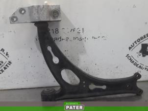 Used Front wishbone, left Volkswagen Caddy III (2KA,2KH,2CA,2CH) 2.0 SDI Price € 38,12 Inclusive VAT offered by Autoparts Pater