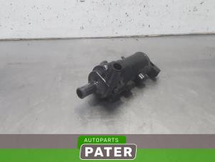 Used Water pump Toyota Prius (NHW20) 1.5 16V Price € 36,75 Margin scheme offered by Autoparts Pater