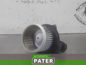 Usados Motor de ventilador de calefactor Fiat Panda (312) 0.9 TwinAir 60 Precio € 63,00 Norma de margen ofrecido por Autoparts Pater
