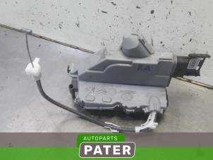 Used Rear door mechanism 4-door, right Peugeot 5008 I (0A/0E) 2.0 BlueHDi 150 16V Price € 52,50 Margin scheme offered by Autoparts Pater