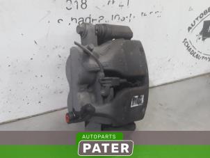 Używane Zacisk hamulcowy lewy tyl Volkswagen Crafter 2.0 BiTDI Cena € 95,29 Z VAT oferowane przez Autoparts Pater