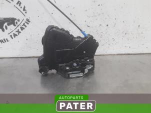 Used Front door lock mechanism 4-door, right Toyota Auris Touring Sports (E18) 1.8 16V Hybrid Price € 52,50 Margin scheme offered by Autoparts Pater