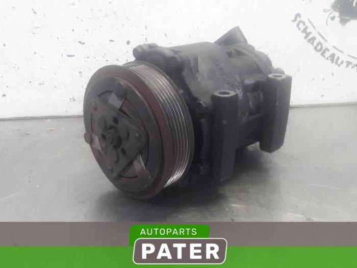 Usagé Pompe clim Ford Focus C-Max 1.6 TDCi 16V Prix € 26,25 Règlement à la marge proposé par Autoparts Pater