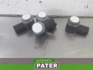Used PDC Sensor Set Toyota Auris Touring Sports (E18) 1.8 16V Hybrid Price € 78,75 Margin scheme offered by Autoparts Pater