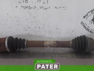 Used Front drive shaft, left Renault Scénic II (JM) 1.6 16V Price € 36,75 Margin scheme offered by Autoparts Pater