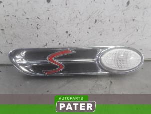 Used Indicator, right Mini Mini Cooper S (R53) 1.6 16V Price € 31,50 Margin scheme offered by Autoparts Pater