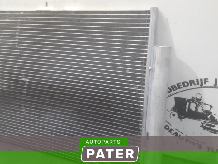 Air conditioning radiator from a Renault Clio IV Estate/Grandtour (7R) 0.9 Energy TCE 90 12V 2013