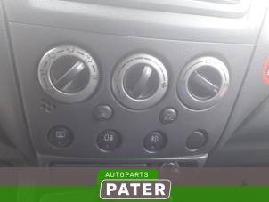 Usados Panel de control de calefacción Suzuki Liana (ERC/ERD/RH4) 1.6 MPi 16V Precio € 26,25 Norma de margen ofrecido por Autoparts Pater