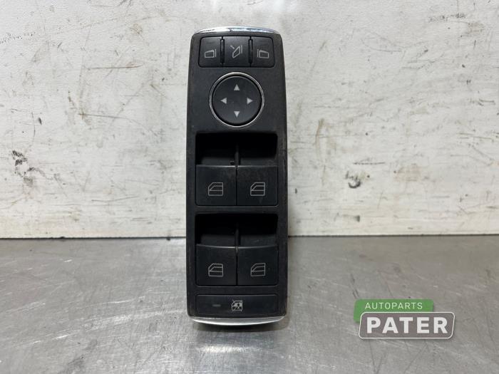 Usados Interruptor combinado de ventanillas Mercedes E (W212) E-200 CGI 16V BlueEfficiency Precio € 21,00 Norma de margen ofrecido por Autoparts Pater