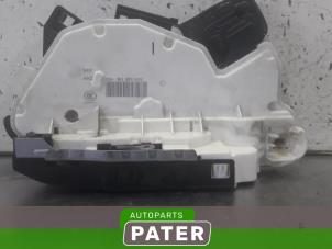 Używane Mechanizm blokady drzwi lewych przednich wersja 4-drzwiowa Volkswagen Golf VII (AUA) 1.0 TSI 12V BlueMotion Cena € 36,75 Procedura marży oferowane przez Autoparts Pater
