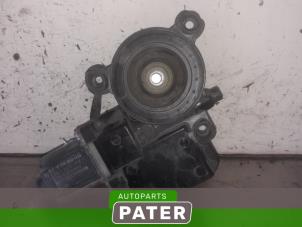 Used Door window motor Volkswagen Polo V (6R) 1.0 12V BlueMotion Technology Price € 31,50 Margin scheme offered by Autoparts Pater