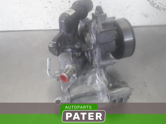 Begagnade Vattenpump Mazda 6 (GJ/GH/GL) 2.2 SkyActiv-D 150 16V Pris € 42,00 Marginaltabell erbjuds av Autoparts Pater