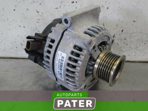 Dynamo van een Opel Astra K Sports Tourer 1.6 CDTI 136 16V 2018