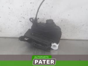 Used Door lock mechanism 4-door, front left Renault Clio IV (5R) 0.9 Energy TCE 90 12V Price € 63,00 Margin scheme offered by Autoparts Pater
