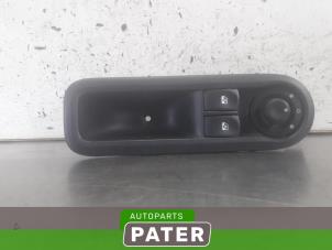 Used Multi-functional window switch Renault Twingo II (CN) 1.2 16V Price € 26,25 Margin scheme offered by Autoparts Pater